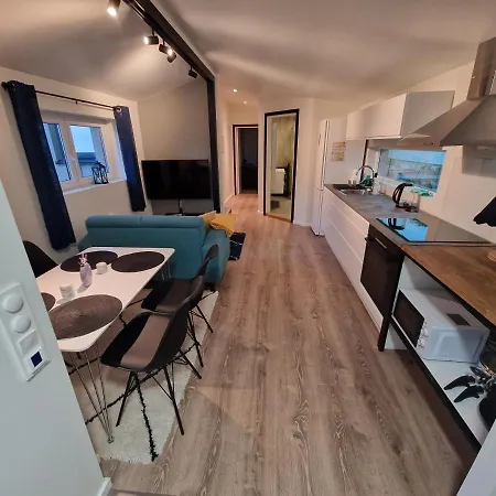 Northern Living 1 With Shared Bathroom * Tromsø