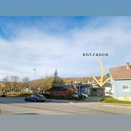 Northern Living 1 With Shared Bathroom * Tromsø